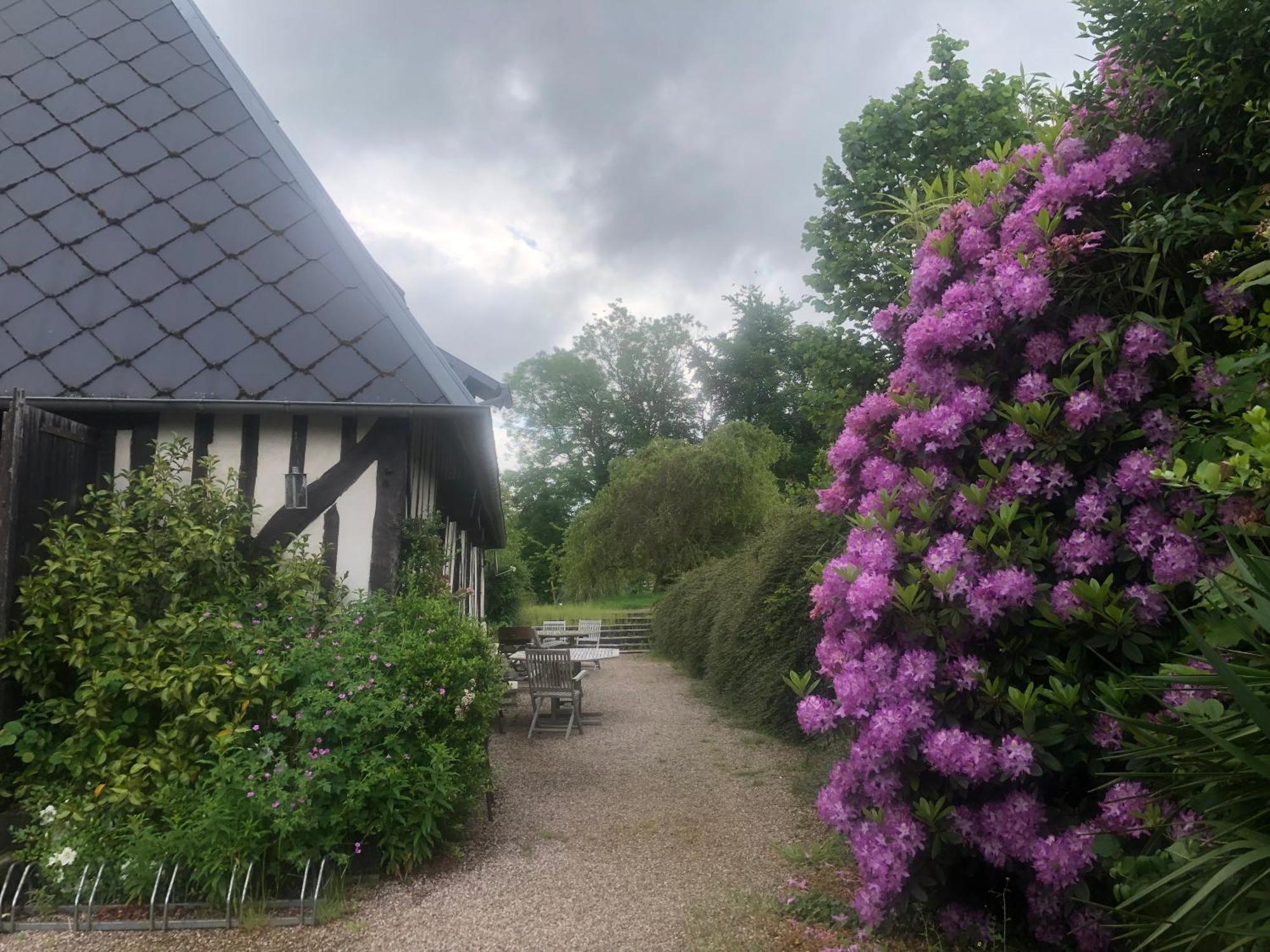 Le Champ Des Possibles Bed & Breakfast Manerbe Exterior foto